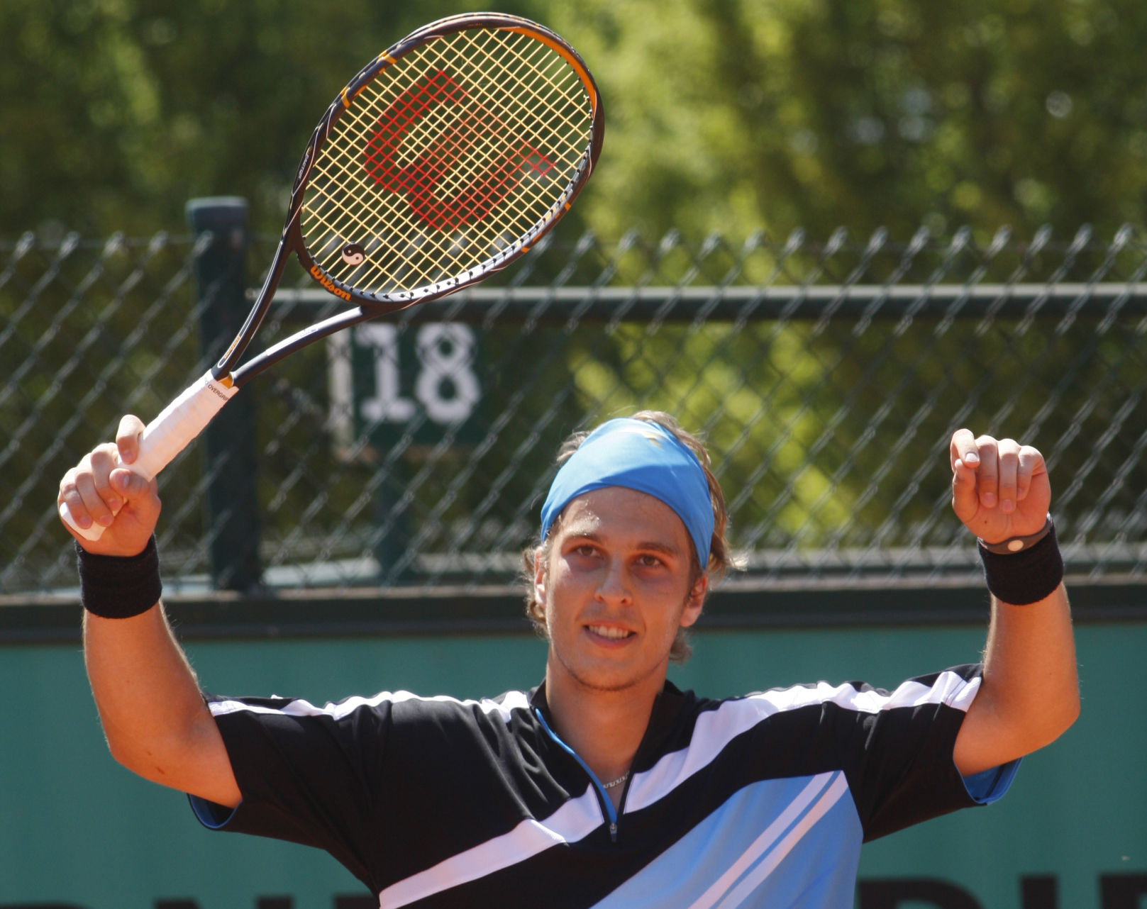 2010: Lukas Lacko outlasts Michael Yani in 71-game match at French Open